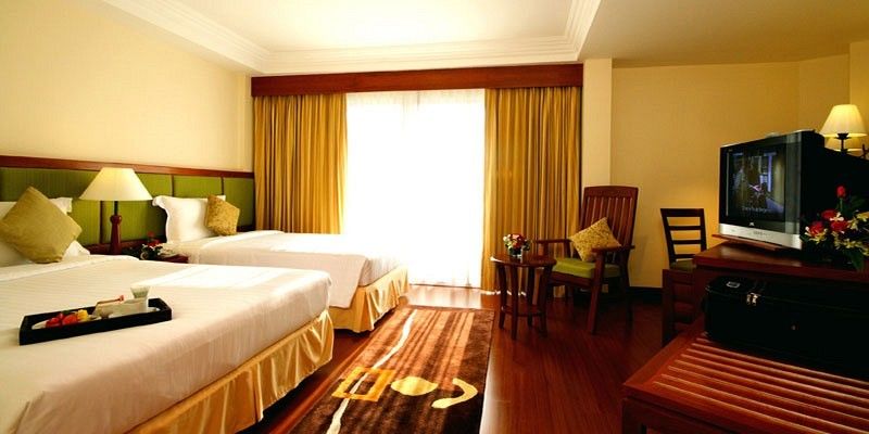 Kalim Resort Patong Exterior foto