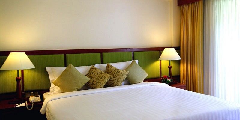 Kalim Resort Patong Exterior foto